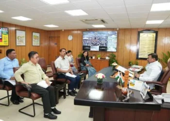 मुख्य सचिव ने आयुक्त खाद्य से खाद्यान्न उपलब्धता की जानकारी ली