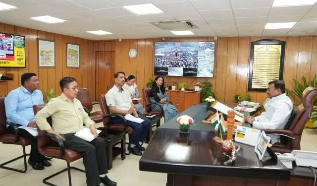 मुख्य सचिव ने आयुक्त खाद्य से खाद्यान्न उपलब्धता की जानकारी ली