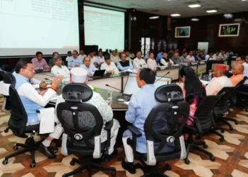 सचिवालय में समीक्षा बैठक, कई विधानसभा क्षेत्रों की प्रगति का लिया जायजा