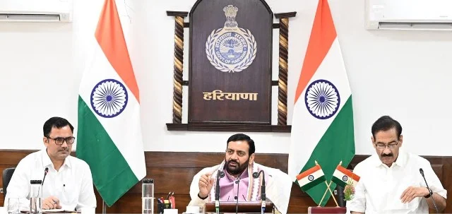 जनसेवाओं को अधिक पारदर्शी, जवाबदेह और नागरिक हितैषी बनाने की दिशा में महत्वपूर्ण निर्णय