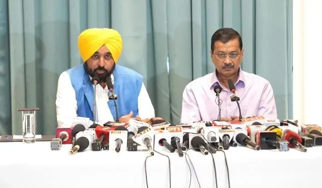 धर्म और राजनीति को अलग रखने की अपील, विपक्ष पर मुद्दे के राजनीतिकरण का आरोप