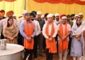 भीषण गर्मी में लोगों को राहत पहुंचाने के लिए पुलिस मुख्यालय के बाहर विशेष आयोजन