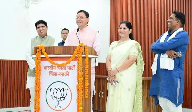 रुड़की में ‘मन की बात’ सुनकर मुख्यमंत्री ने जनसहभागिता और राष्ट्र निर्माण पर दिया जोर