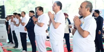 सशस्त्र सीमा बल के जवानों, छात्रों और मातृशक्ति ने योगाभ्यास में बढ़-चढ़कर लिया हिस्सा