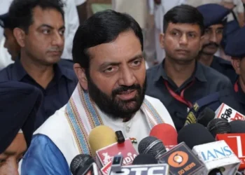 सामाजिक कार्यकर्ताओं को सम्मानित कर मुख्यमंत्री ने उनके योगदान की सराहना की