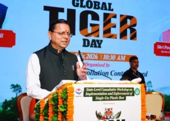 पर्यावरण संरक्षण के लिए प्लास्टिक प्रतिबंध को जन अभियान बनाने का धामी का आह्वान