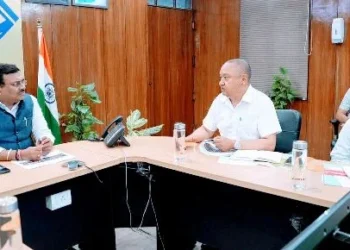 पुनर्निर्माण कार्यों की गुणवत्ता और समयसीमा पर सरकार का विशेष फोकस