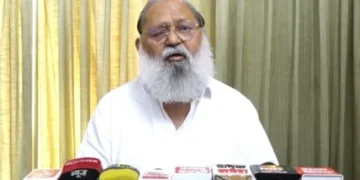 पेपर लीक मुद्दे पर विपक्ष पर पलटवार, विज ने उठाए पूर्व सरकारों के कार्यकाल पर सवाल