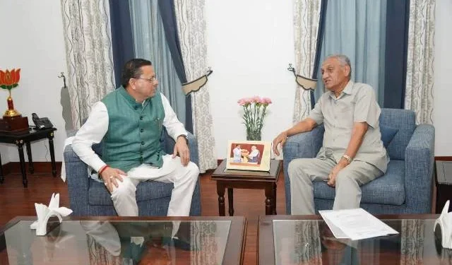 राज्यहित से जुड़े मुद्दों पर मुख्यमंत्री धामी और विजय बहुगुणा ने किया विचार-विमर्श