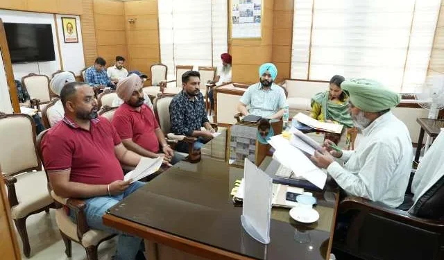 वैध मांगों के शीघ्र निपटारे के लिए सरकार सक्रिय, कर्मचारी प्रतिनिधियों से हुआ विस्तृत संवाद