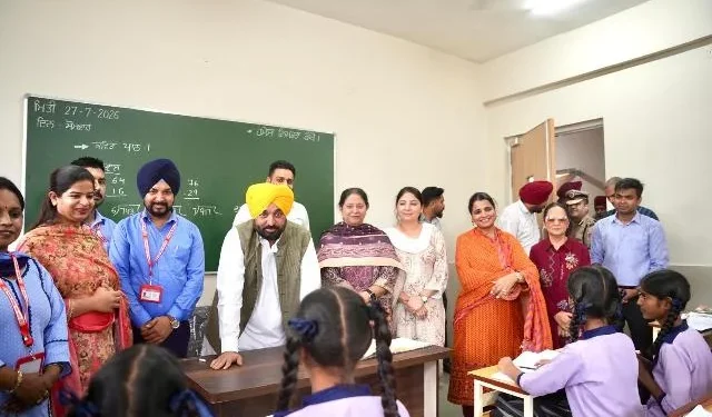 शिक्षा ही गरीबी मिटाने का सबसे बड़ा माध्यम - CM