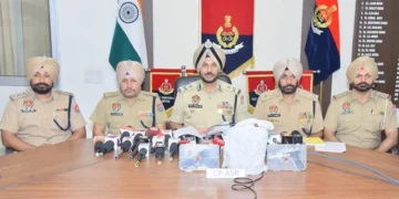 हेरोइन और आधुनिक हथियारों के साथ चार आरोपी गिरफ्तार, सीमा पार नेटवर्क का खुलासा