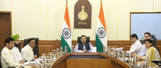 एनसीआर से पुराने कमर्शियल वाहनों को हटाने की योजना की समीक्षा