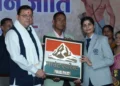 एवरेस्ट फतह करने वाले मोहन सिंह राणा और टीला सेन को CM ने किया सम्मानित