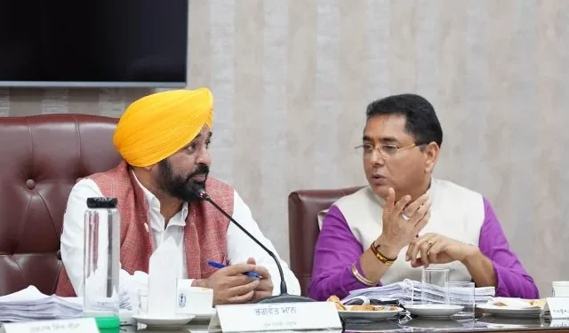 फीस नियमन विधेयक सहित कई जनहितकारी प्रस्तावों को कैबिनेट की मंजूरी