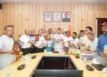 मुख्यमंत्री आवास में वेबसाइट और स्मारिका का विमोचन