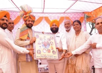 संत कबीर कुटीर में घुमंतू जातियों के प्रतिनिधियों से मुख्यमंत्री का संवाद