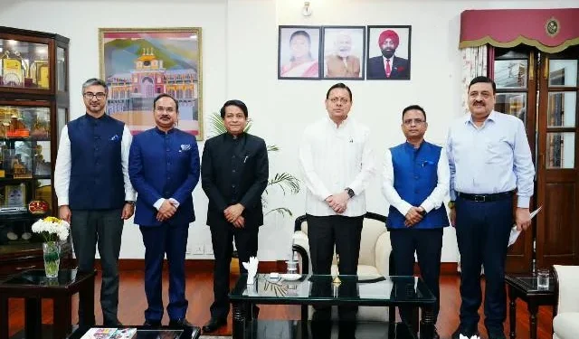 सीएम धामी से राजनयिकों की मुलाकात, विदेशों में रोजगार पर हुआ विचार-विमर्श