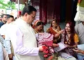 स्थानीय उत्पादों को पहचान दिलाने की पहल, मुख्यमंत्री धामी ने कारीगरों को किया सम्मानित
